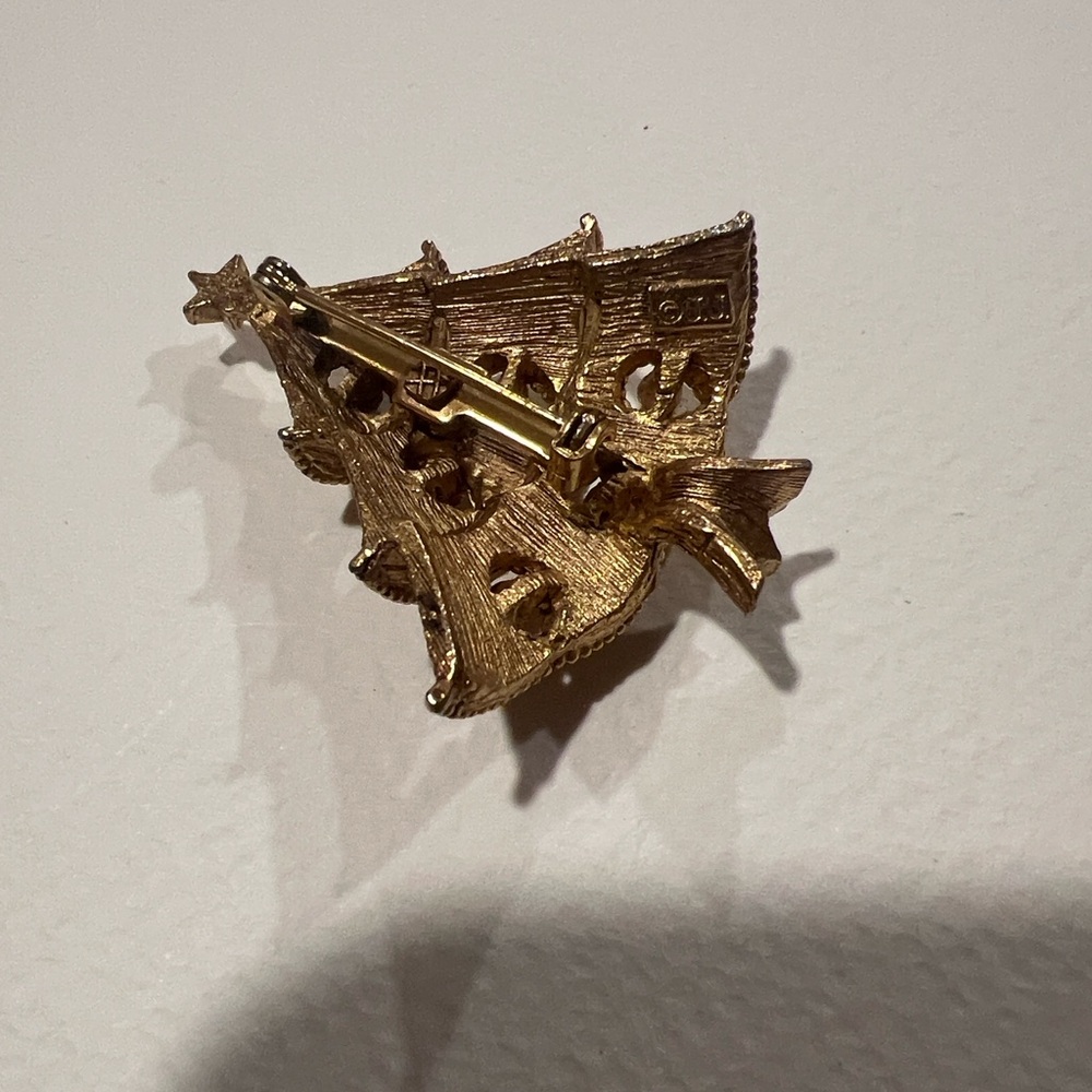 Vintage JJ Jonette Jewelry Gold-tone Christmas Tree Brooch w/ Multicolor Stones - Picture 2 of 2